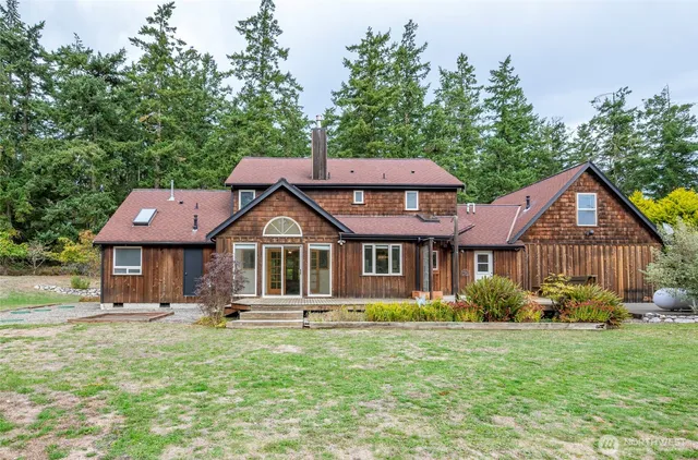 $1,100,000 | 2049 Zylstra Road, Oak Harbor, WA 98277