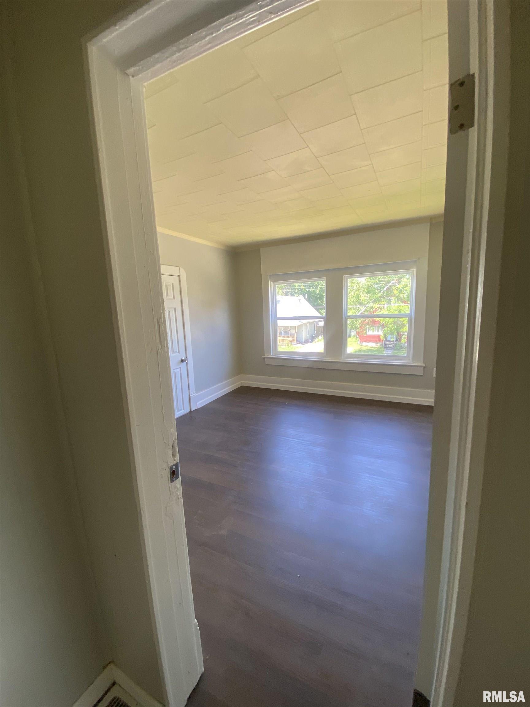 624 East Maple Street Canton, IL 61520 - Photo 16 of 29