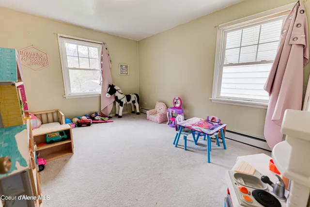 $375,000 | 104 9th Street, Silverton, ID 83873