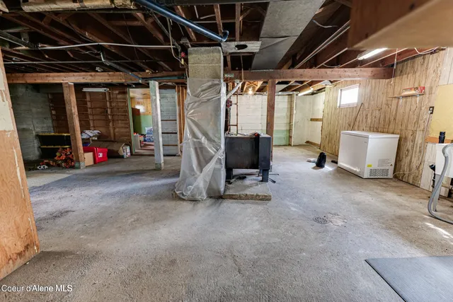 $375,000 | 104 9th Street, Silverton, ID 83873