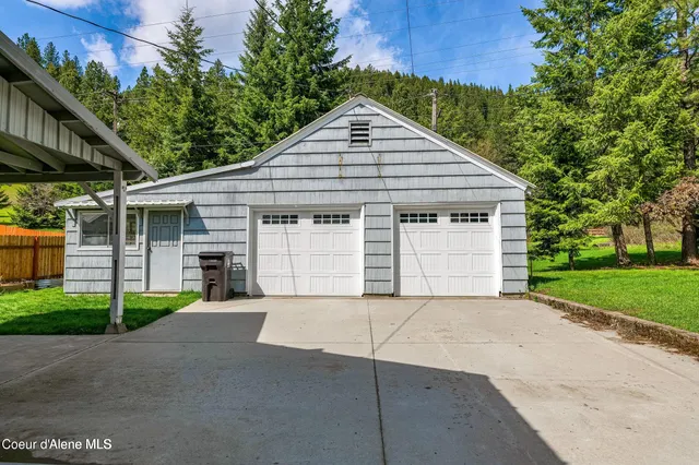 $375,000 | 104 9th Street, Silverton, ID 83873
