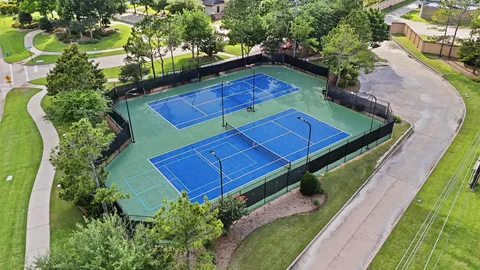 $549,900 | 5410 Everhart Manor Lane, Katy, TX 77494
