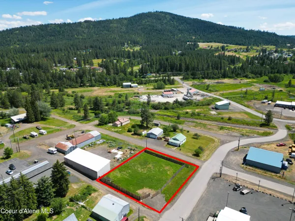 $214,000 | 866 E Street, Plummer, ID 83851