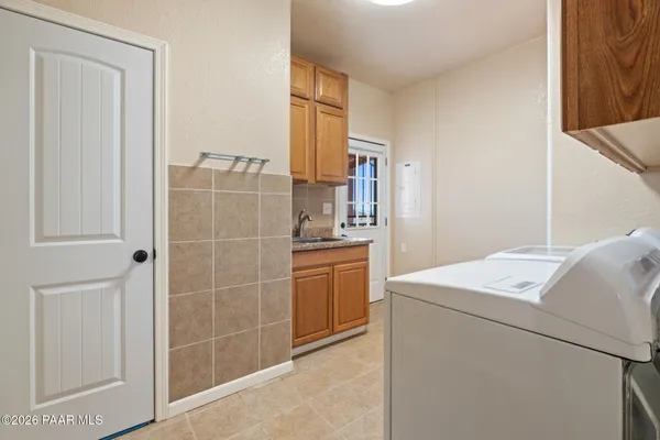 $699,000 | 645 North Ambassador Road, Dewey, AZ 86327