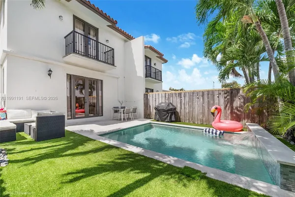 $6,000 | 3421 Southwest 13th Terrace, Unit 3421, Miami, FL 33145