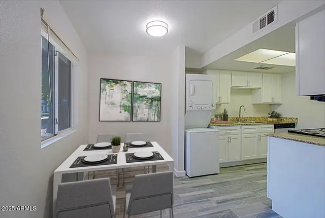 $1,350 | 1248 South Vineyard, Unit 2, Mesa, AZ 85210