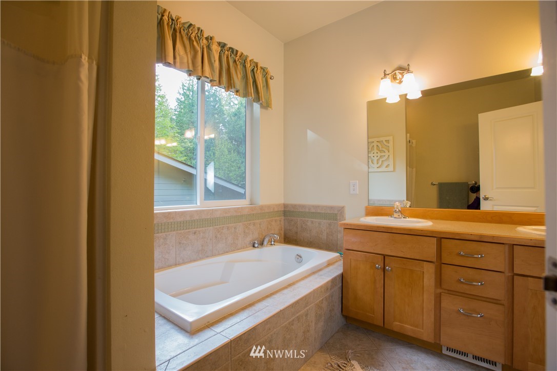 24 Maple Court Bellingham, WA 98229 - Photo 16 of 25 Gallery Image 16