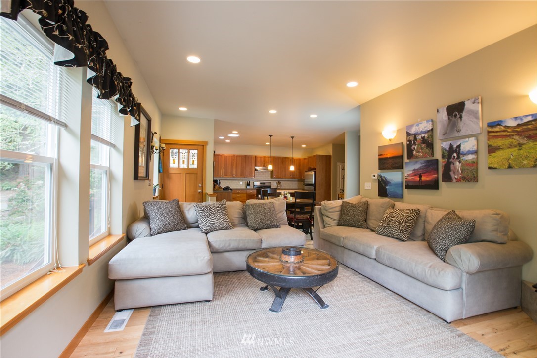24 Maple Court Bellingham, WA 98229 - Photo 7 of 25 Gallery Image 7