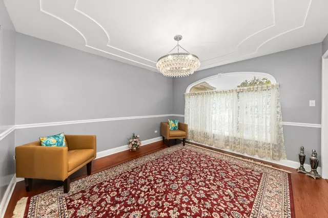 $997,500 | 6722 Sweetbriar Lane, Darien, IL 60561