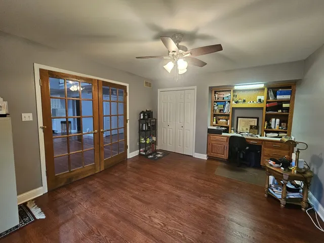 $997,500 | 6722 Sweetbriar Lane, Darien, IL 60561