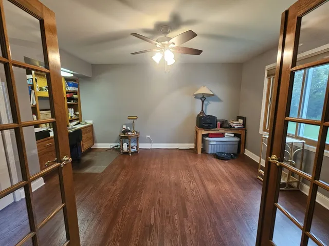 $997,500 | 6722 Sweetbriar Lane, Darien, IL 60561