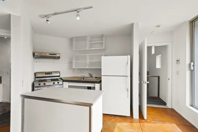 $1,098,000 | 1828 Arrowhead Drive, Oakland, CA 94611