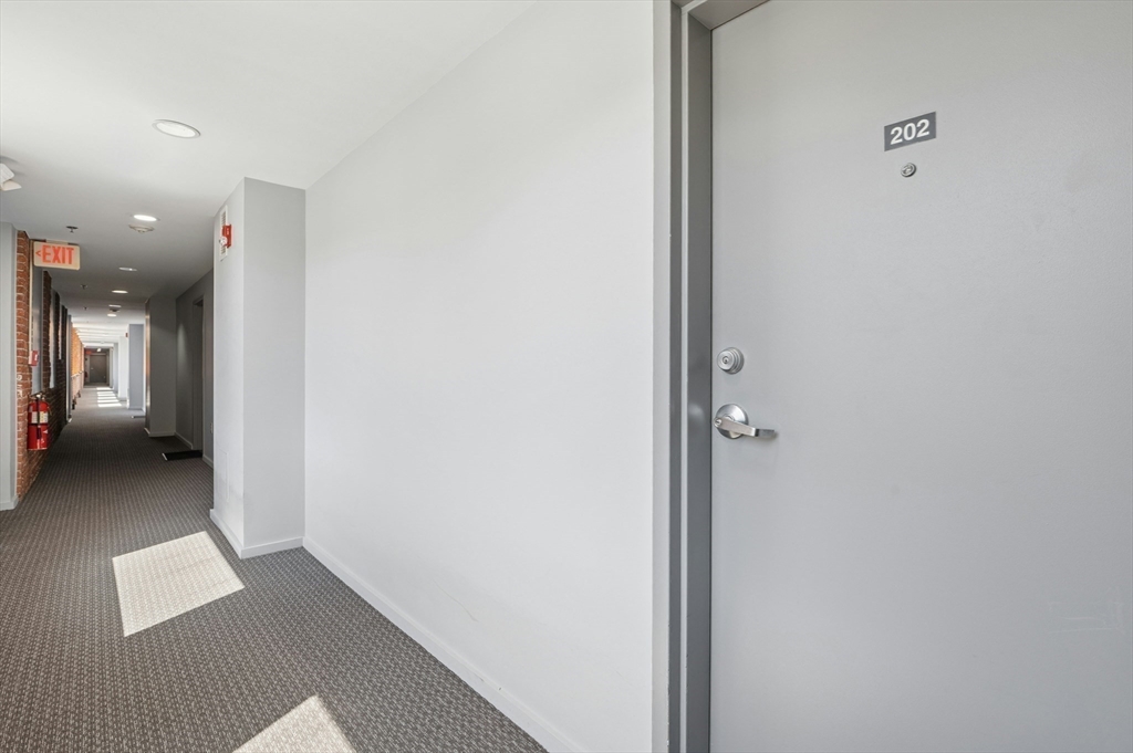 1 Envelope Terrace, Unit 202 Worcester, MA 01604 - Photo 12 of 39