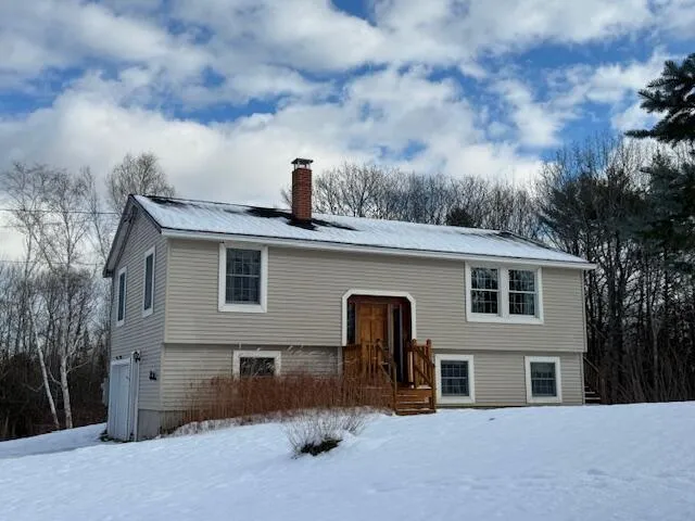 $299,000 | 31 Hillcrest Drive, Hermon, ME 04401