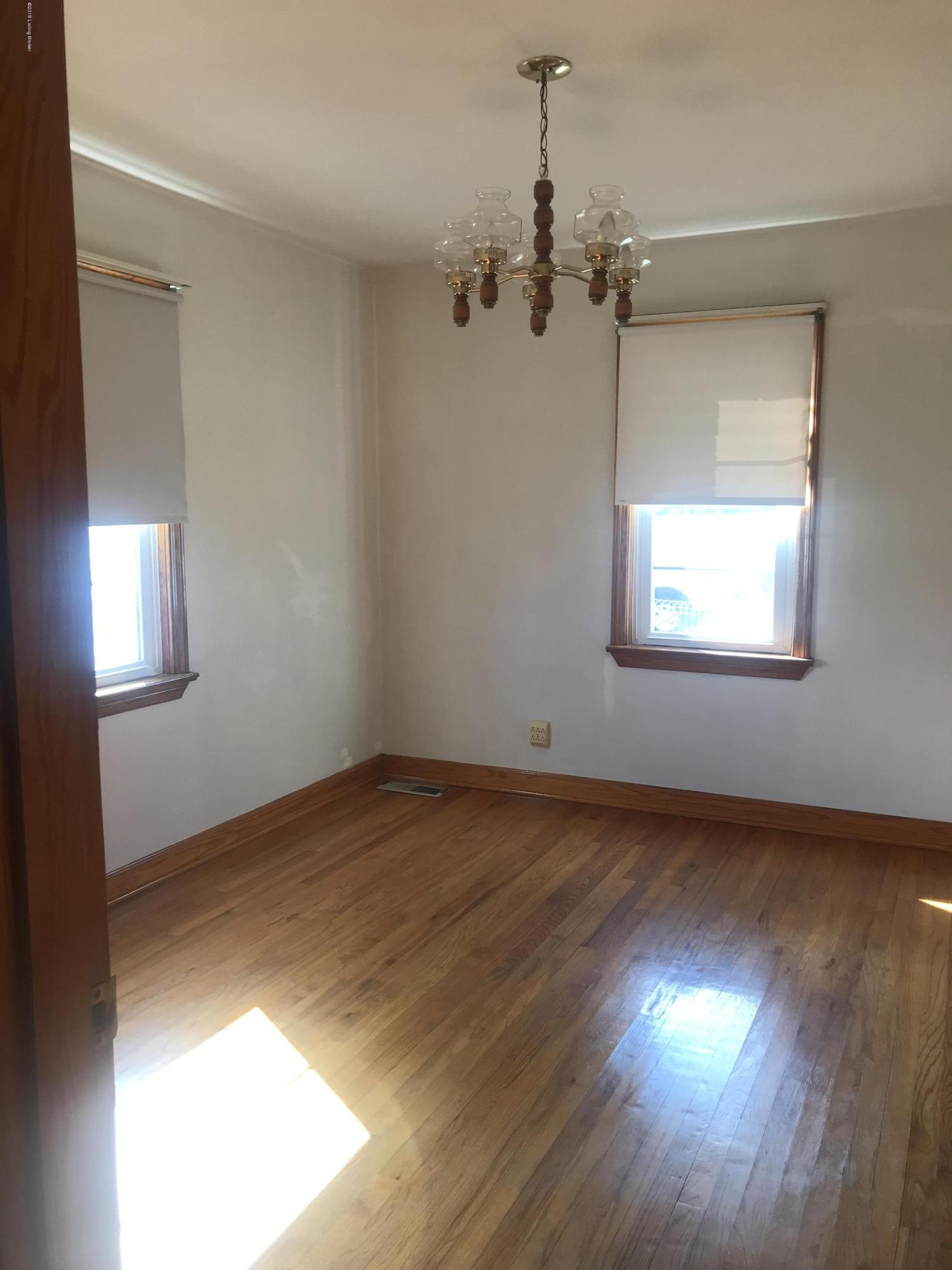 2926 Gudgel Road Louisville, KY 40211 - Photo 12 of 16 IMG_3641