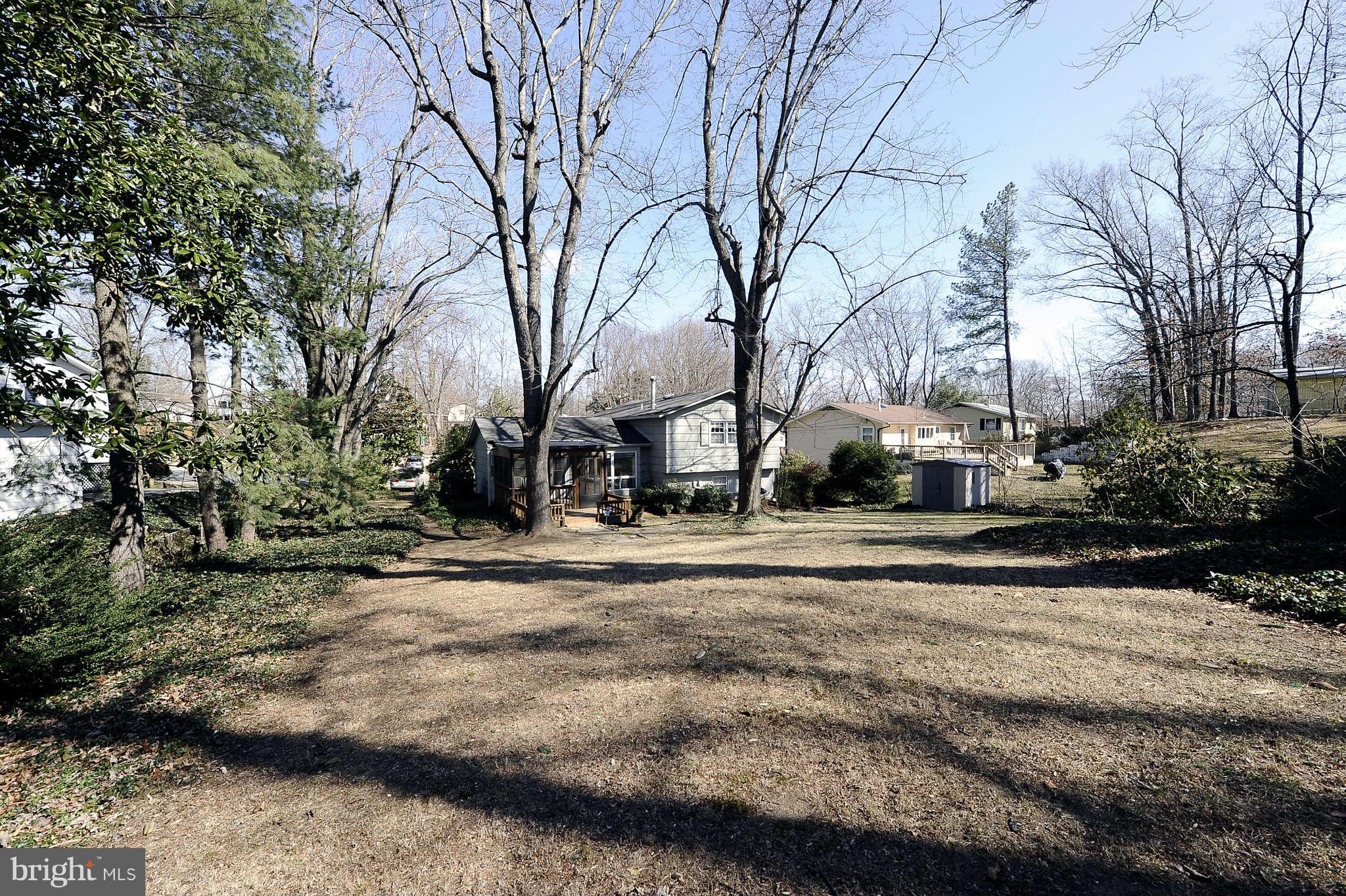 6210 Greeley Boulevard Springfield, VA 22152 - Photo 18 of 19 Exterior (General)