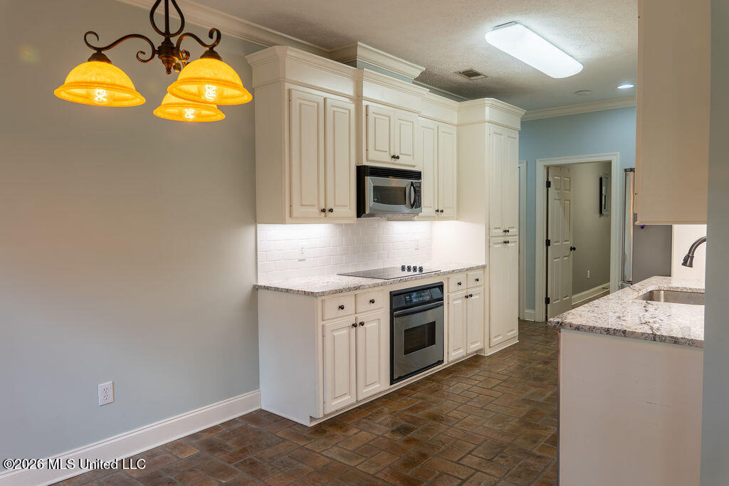 112 Susan Lane Brandon, MS 39042 - Photo 7 of 28 P1228485-HDR