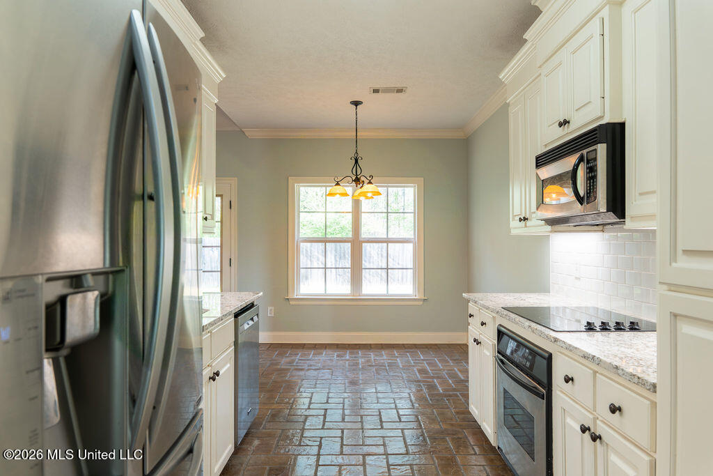 112 Susan Lane Brandon, MS 39042 - Photo 9 of 28 P1228516-HDR