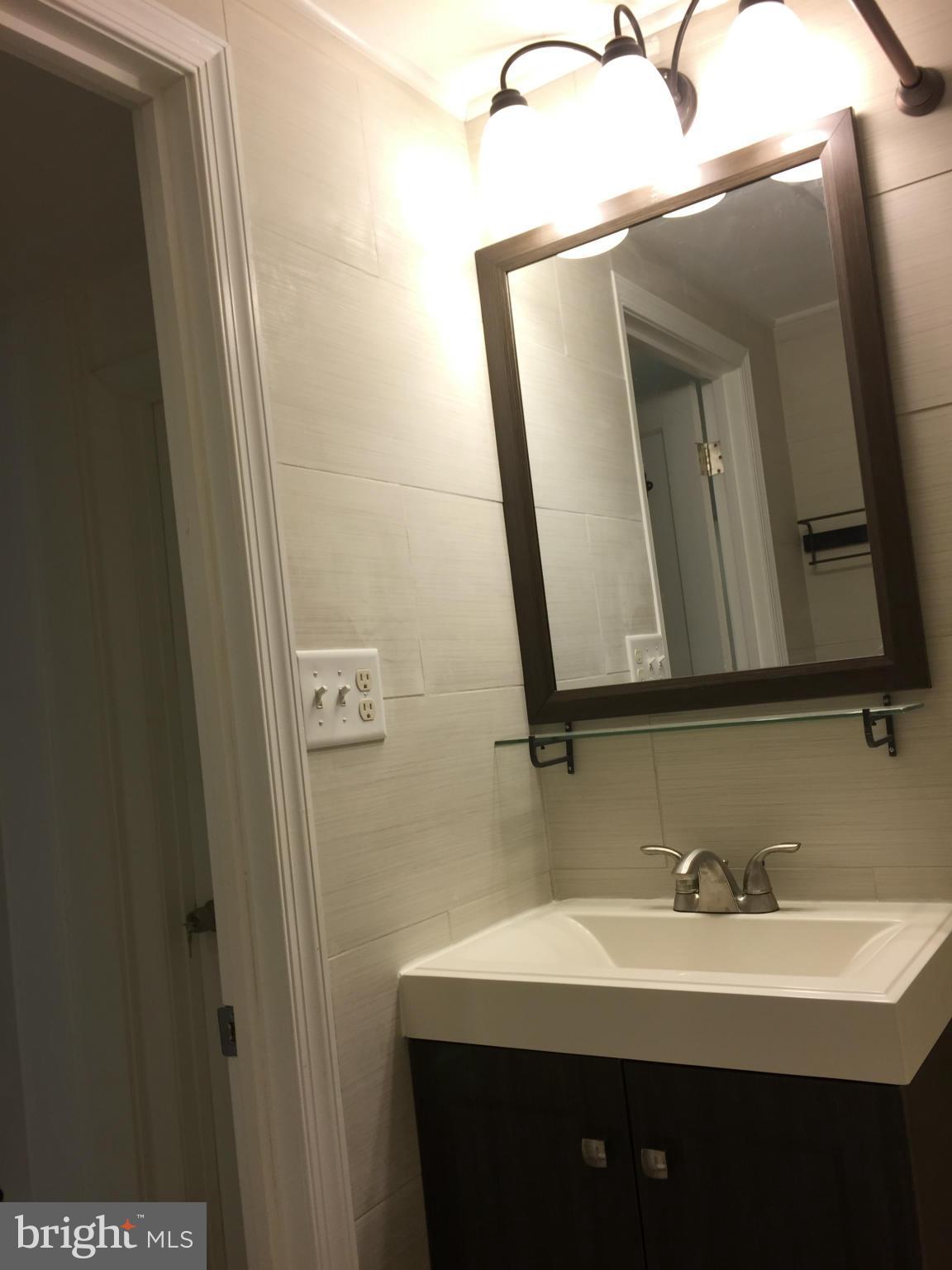 9703 Saxony Road Silver Spring, MD 20910 - Photo 14 of 30 Bath