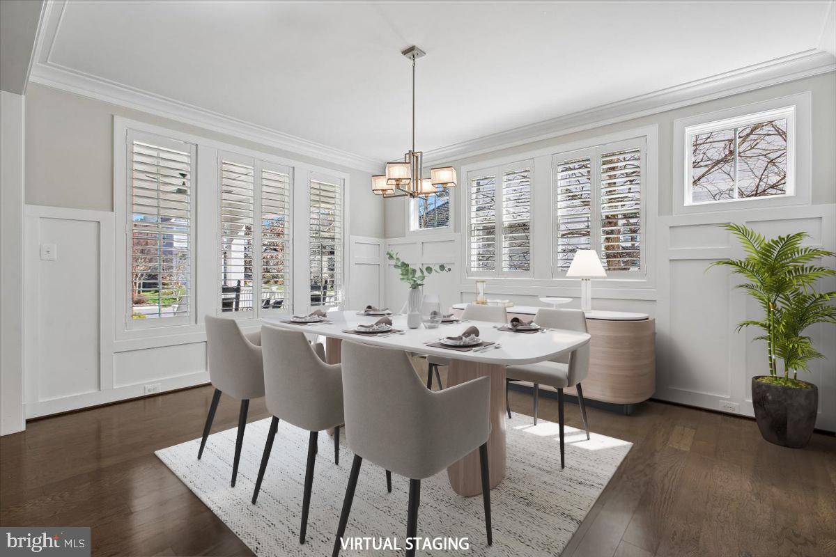 1462 Spring Vale Avenue McLean, VA 22101 - Photo 10 of 25 Bright and inviting dining space.