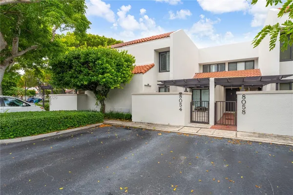 $875,000 | 8054 Southwest 86th Terrace, Miami, FL 33143