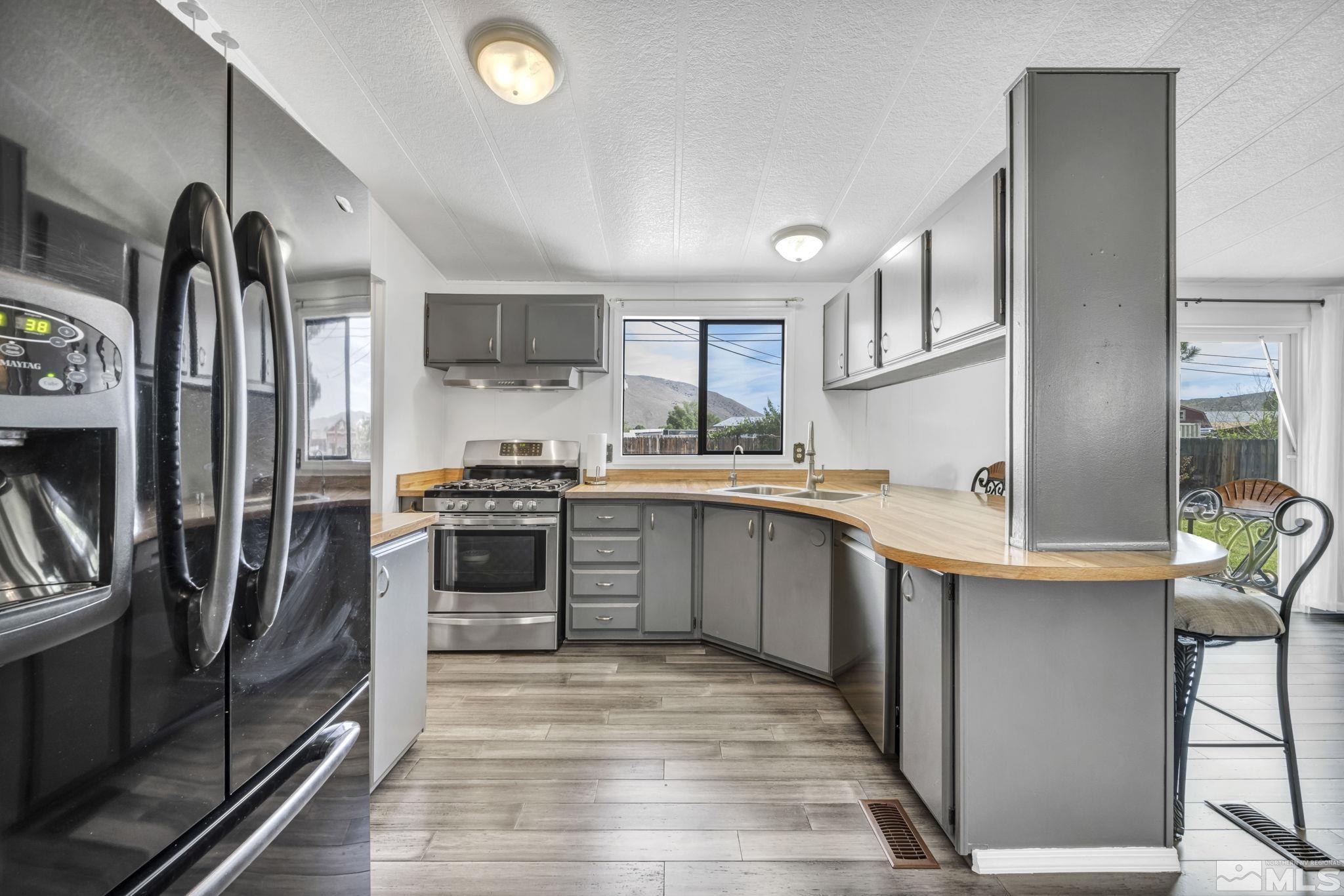 3990 Sandpiper Drive Reno, NV 89508 - Photo 13 of 40 Photo 13