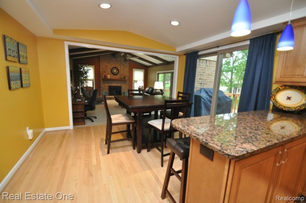 694 Snowmass Drive Rochester, MI 48309 - Photo 12 of 29 11.jpg