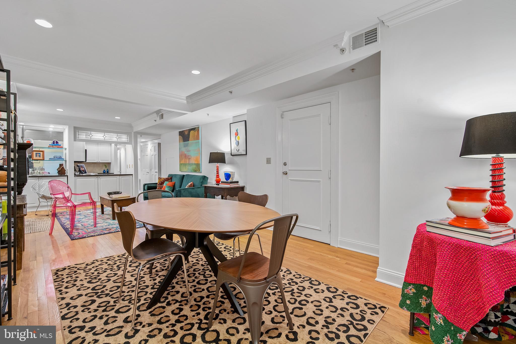 2011 Columbia Road Northwest, Unit 2 Washington, DC 20009 - Photo 28 of 28 Wide open floorplan