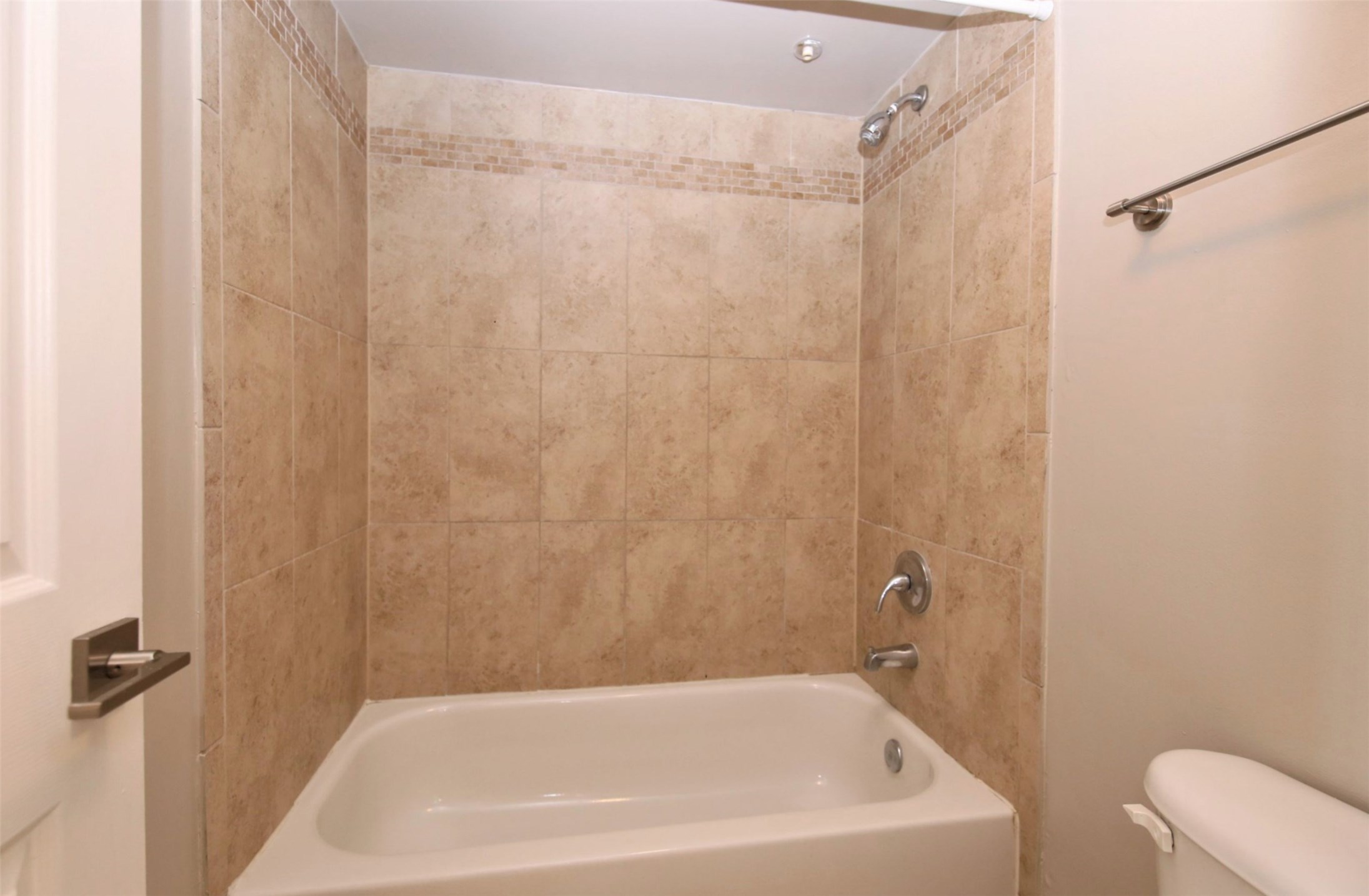 230 West Alabama Street, Unit 1002 Houston, TX 77006 - Photo 10 of 17