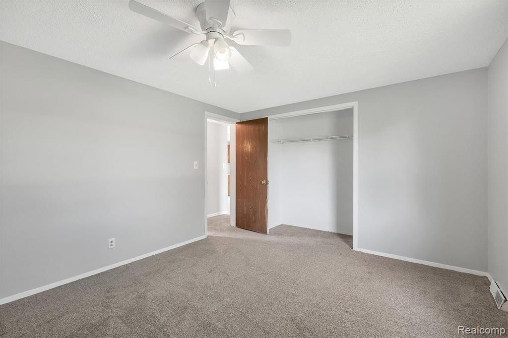 2662 South Latson Road Howell, MI 48843 - Photo 16 of 36