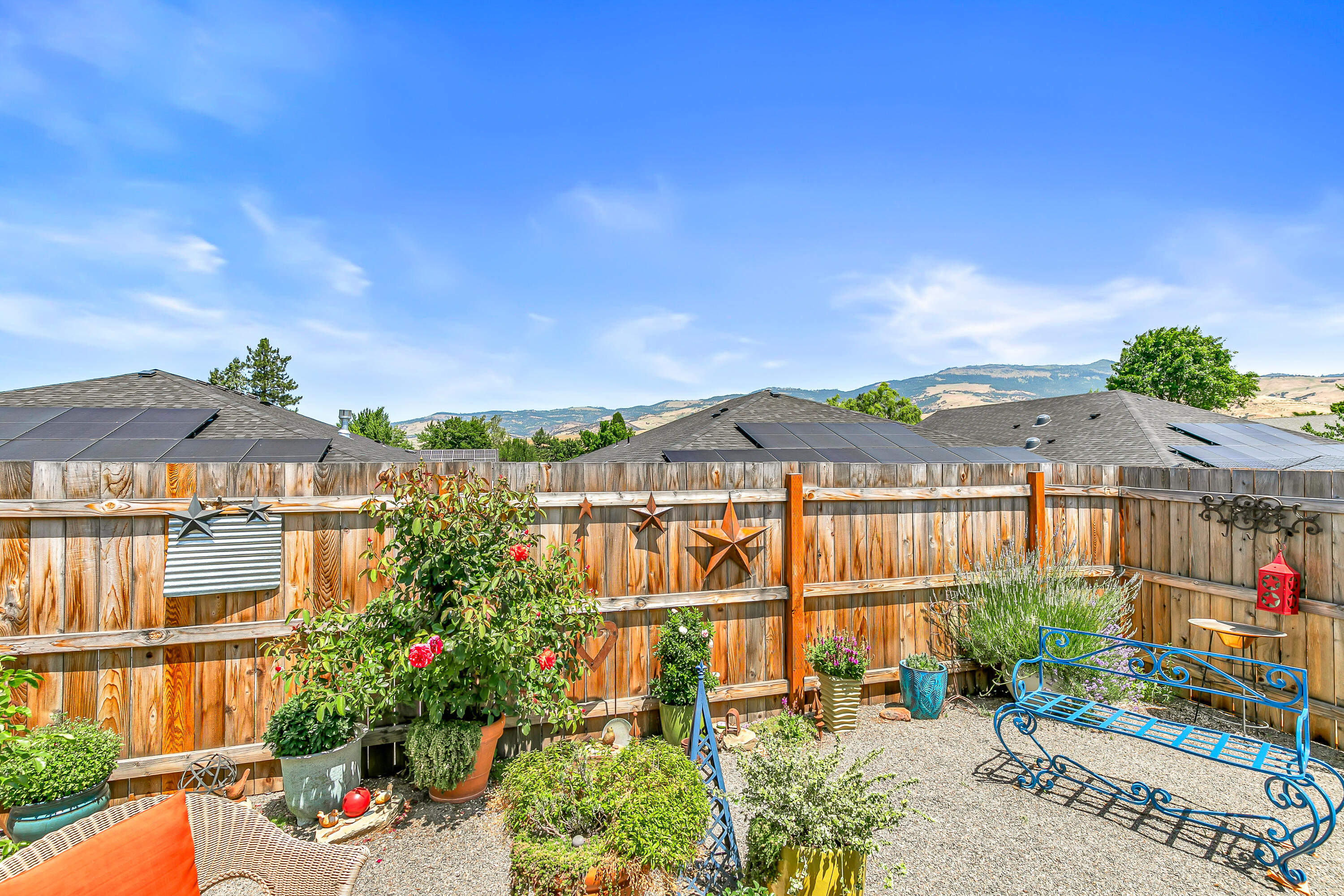 583 Coffee Lane Ashland, OR 97520 - Photo 16 of 19 9R9A7130