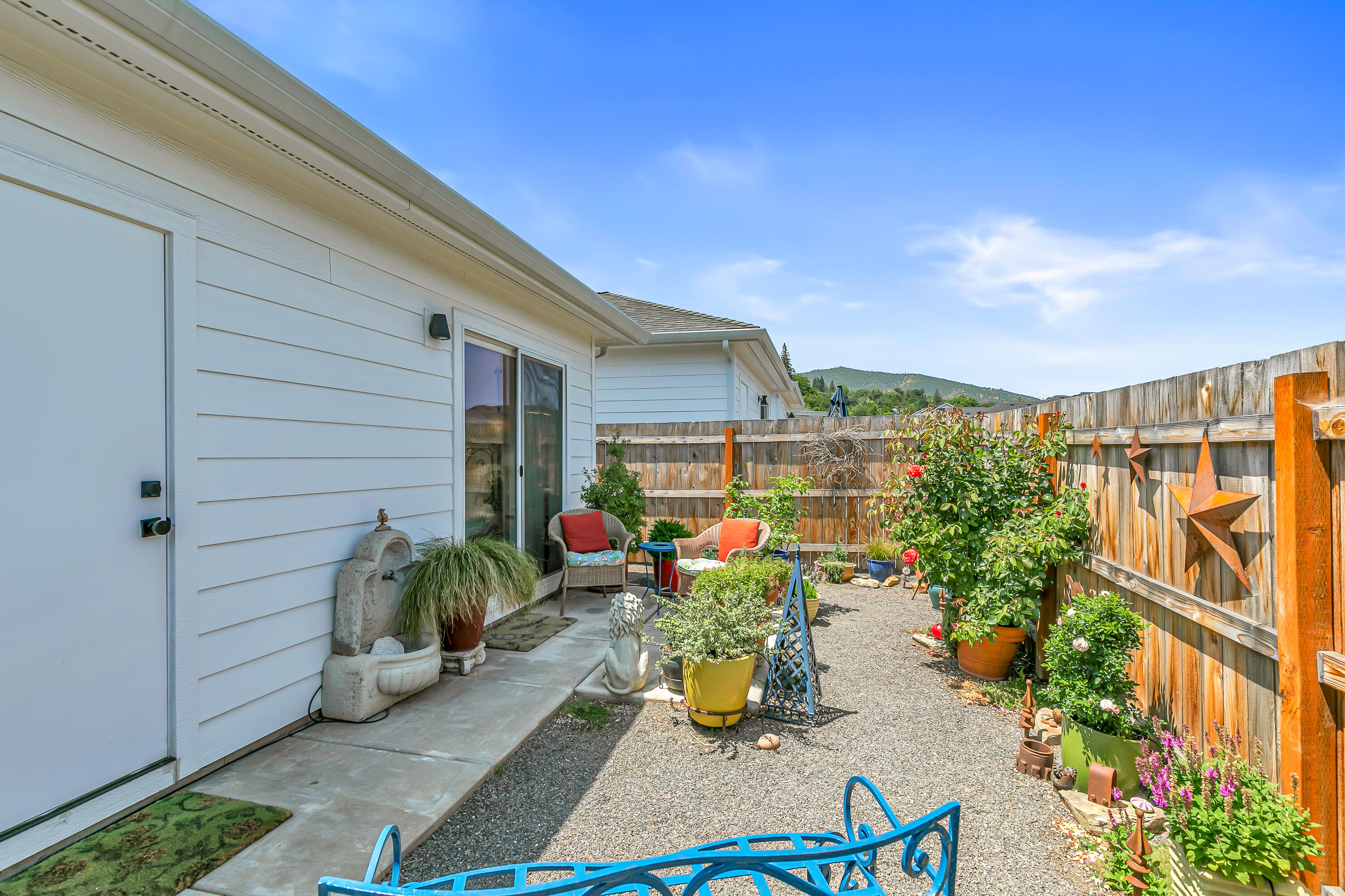 583 Coffee Lane Ashland, OR 97520 - Photo 18 of 19 9R9A7136