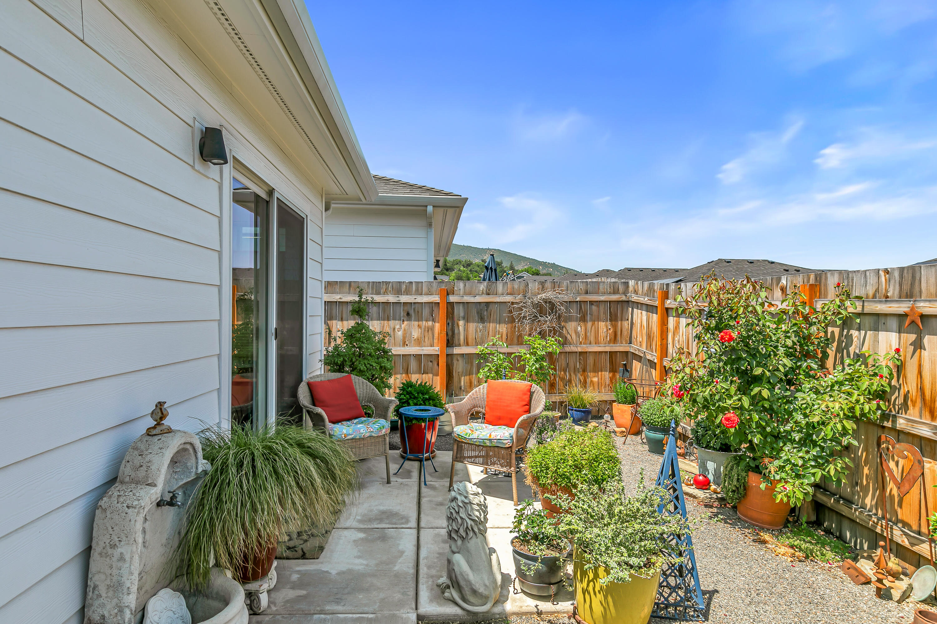 583 Coffee Lane Ashland, OR 97520 - Photo 19 of 19 9R9A7139