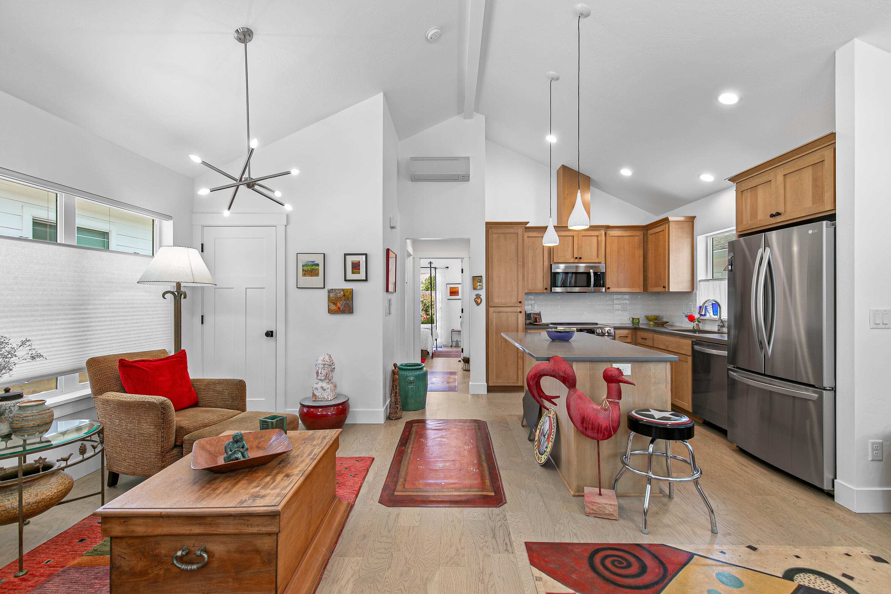 583 Coffee Lane Ashland, OR 97520 - Photo 10 of 19 9R9A7090