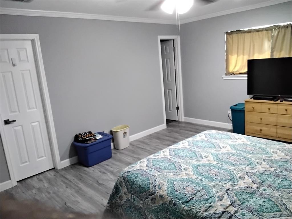 5036 Arbor Glen Road The Colony, TX 75056 - Photo 15 of 38 Master Bedroom