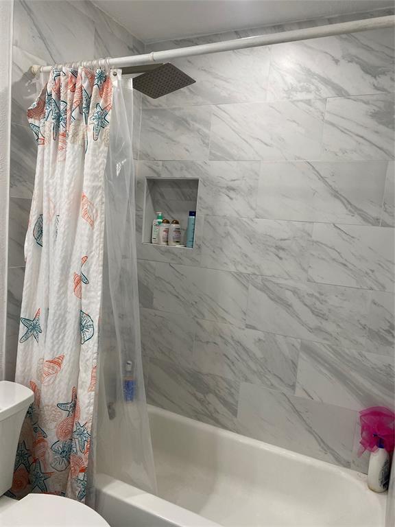 5036 Arbor Glen Road The Colony, TX 75056 - Photo 21 of 38 Second Bath all Newer