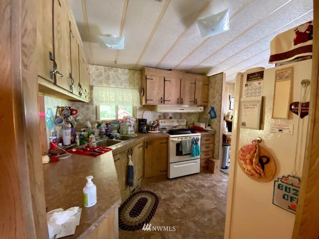 37 North Camano Ridge Road Camano Island, WA 98282 - Photo 10 of 16 Gallery Image 10