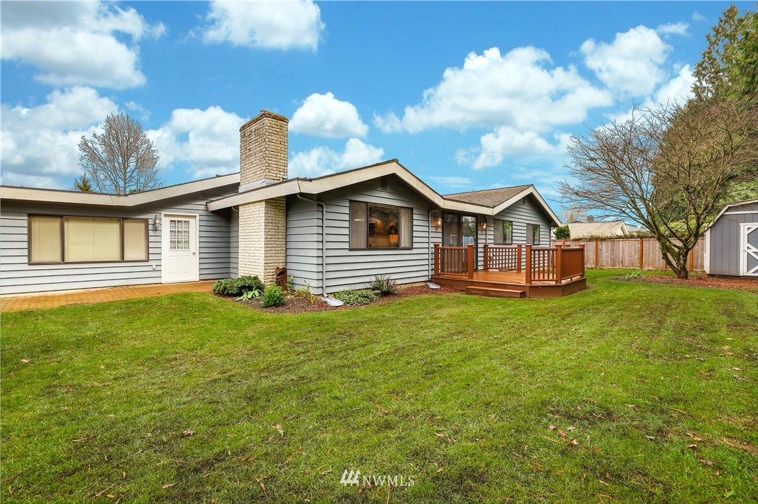 8935 Northeast 192nd Place Bothell, WA 98011 - Photo 28 of 32 Gallery Image 28
