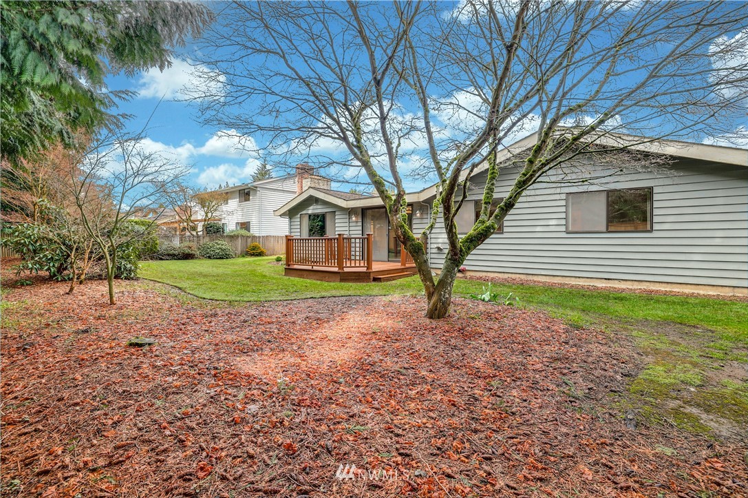 8935 Northeast 192nd Place Bothell, WA 98011 - Photo 29 of 32 Gallery Image 29