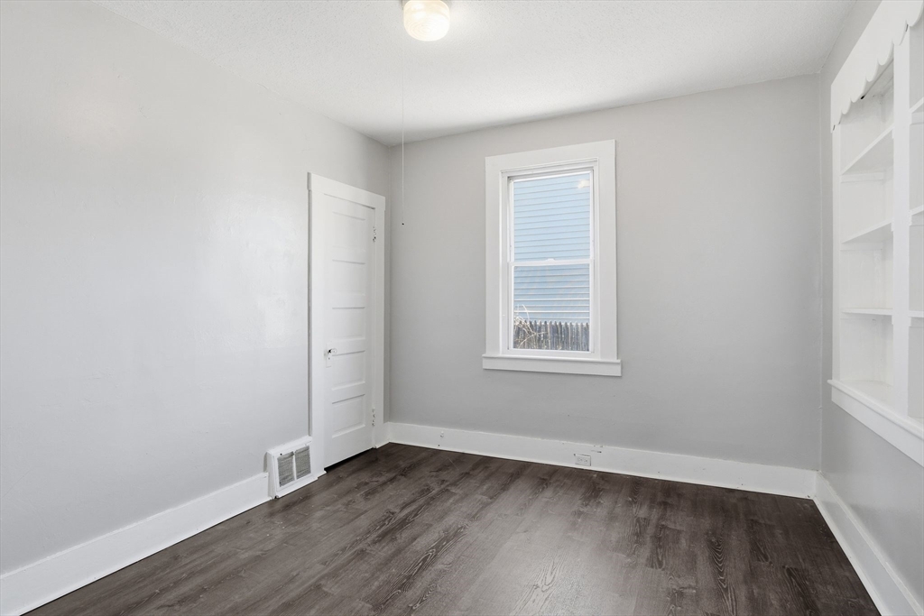 25 Victoria Street Springfield, MA 01104 - Photo 20 of 42 Gallery Image 20