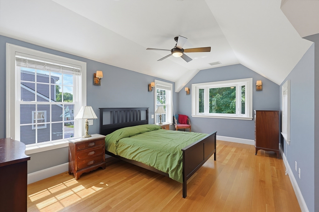 11 Hatfield Road Newton, MA 02465 - Photo 18 of 37
