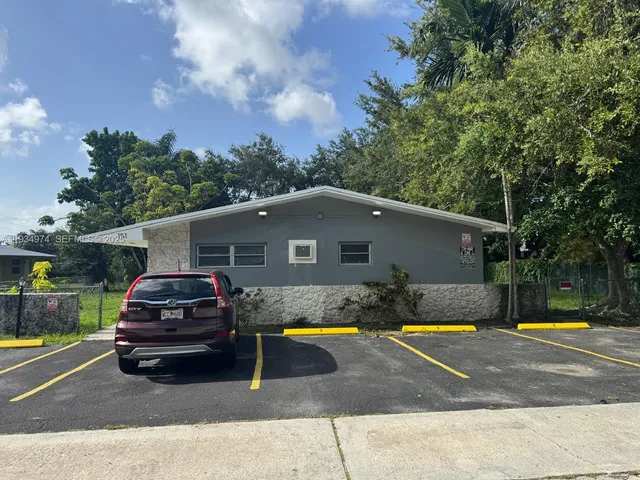 $1,250,000 | 151 Northwest 164th Street, Miami, FL 33169