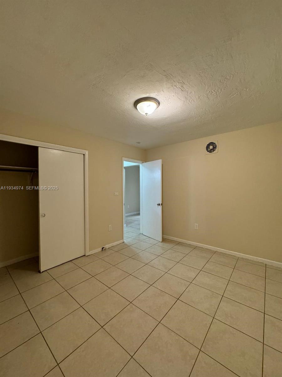 151 Northwest 164th Street Miami, FL 33169 - Photo 22 of 77