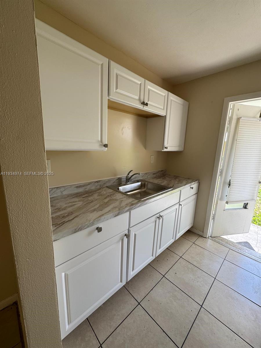 151 Northwest 164th Street Miami, FL 33169 - Photo 24 of 77