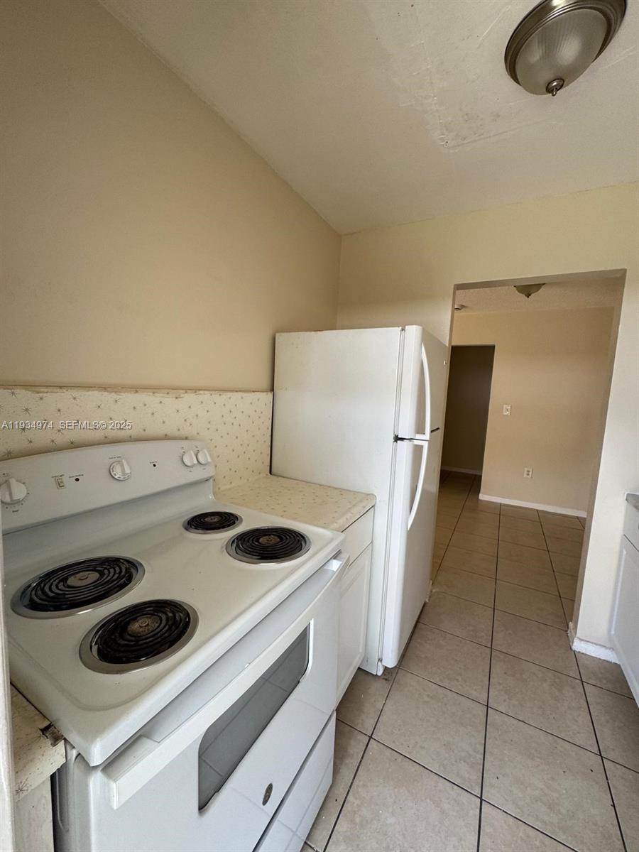 151 Northwest 164th Street Miami, FL 33169 - Photo 30 of 77