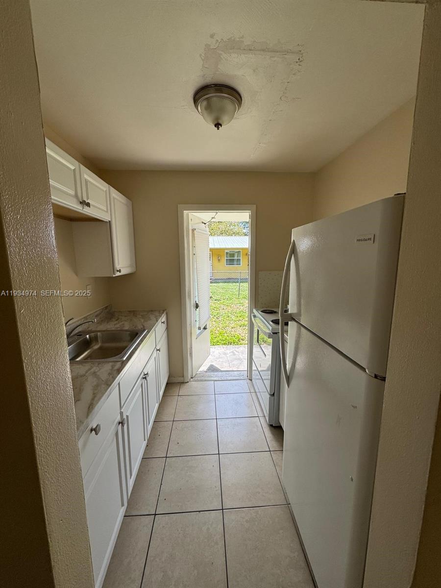 151 Northwest 164th Street Miami, FL 33169 - Photo 32 of 77