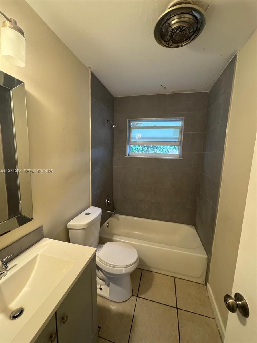 151 Northwest 164th Street Miami, FL 33169 - Photo 63 of 77