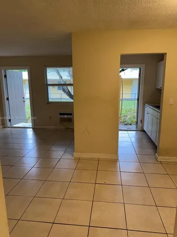 $1,250,000 | 151 Northwest 164th Street, Miami, FL 33169