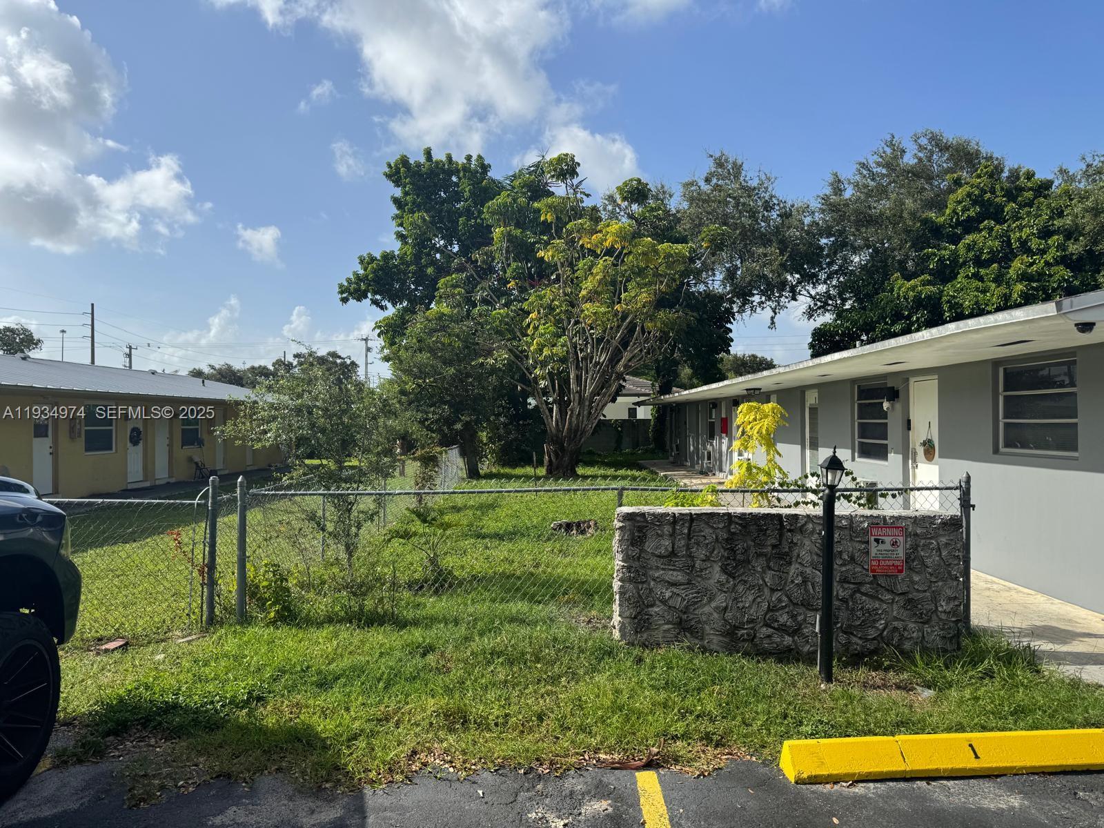 151 Northwest 164th Street Miami, FL 33169 - Photo 8 of 77