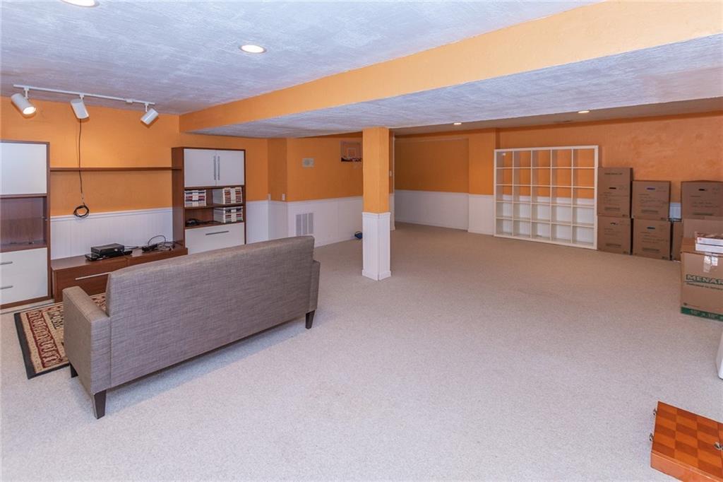 8332 Forward Pass Road Indianapolis, IN 46217 - Photo 26 of 31 Gallery Image 26
